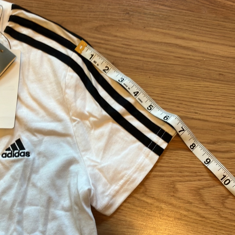 Adidas NWT Women’s Multi-Sport Tee Shirt, - Picture 4 of 7